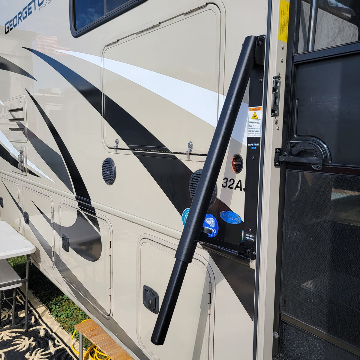 Accessing Rv Engine Motorhome Safe-T-Rail - MORryde